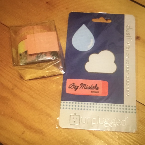 NWT 2PC Unplugged Screen Cleaners Pack / Ban.do Stick With It Set - Picture 3 of 11